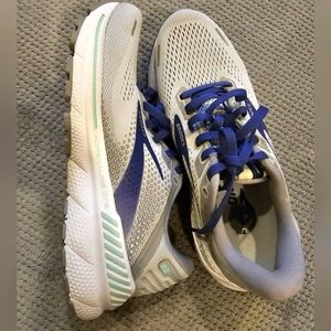 Like New! Brooks Adrenaline GTS 22 7A NARROW Women's Gray and Blue Running Shoes